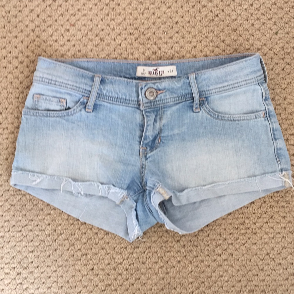 Light wash hollister shorts